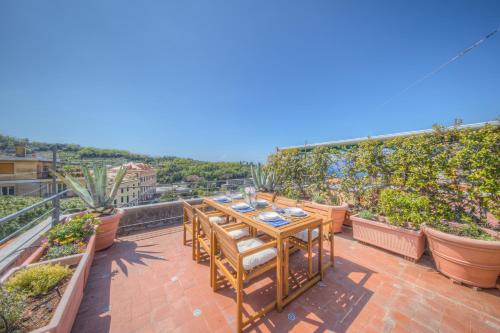 CASA SOLE Terrazza con vista mare, Relax e Wifi - Apartment - Camogli