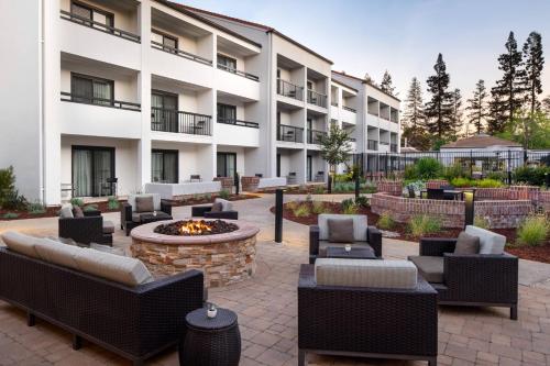 Courtyard San Jose Cupertino