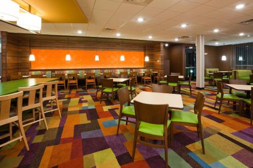 Fairfield Inn & Suites by Marriott St. Paul Northeast