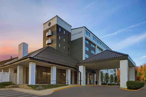 Courtyard by Marriott Chicago Elmhurst/Oakbrook Area