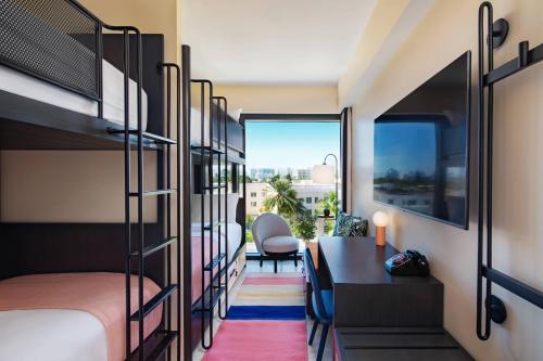 Moxy Miami South Beach - image 11