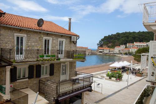 Exterior view, Marco Polo in Petrovac