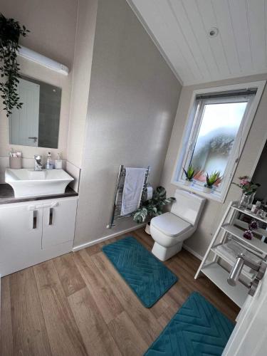Family Home In Billing Aquodrome Northampton Sleeps Up To 6 - Oxfordshire