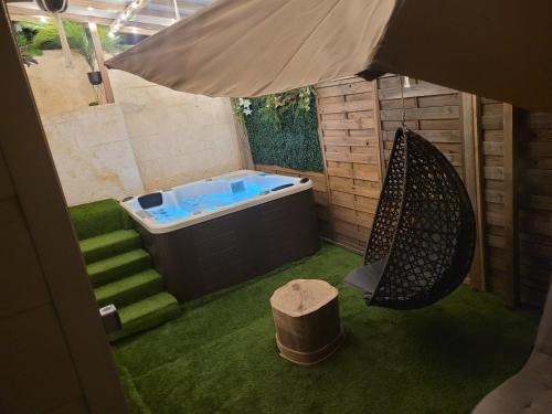 suite spa jacuzzi tout confort