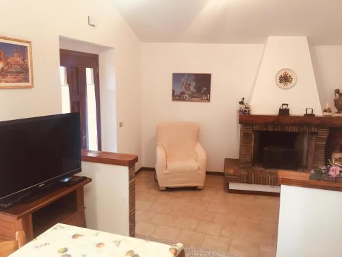 Shared lounge/TV area, Mo.Da' Apartments in Monte Giardino
