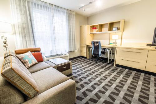 TownePlace Suites by Marriott Gilford in Gilford, USA