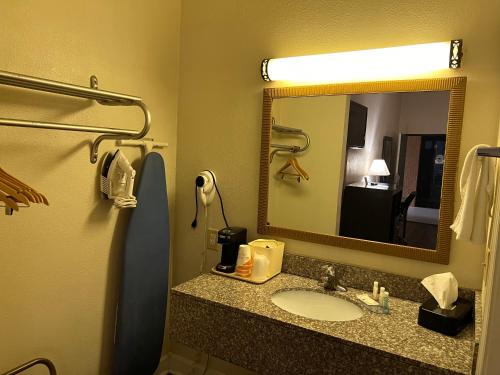 Quality Inn Maysville - image 34