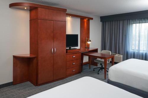 Courtyard by Marriott Glassboro Rowan University