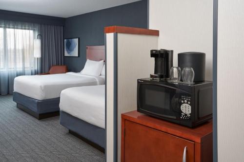 Courtyard by Marriott Glassboro Rowan University