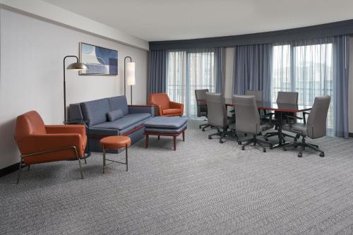 Courtyard by Marriott Glassboro Rowan University