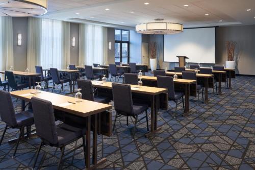 Courtyard by Marriott Glassboro Rowan University