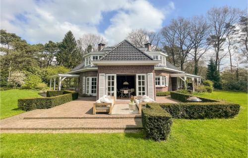  Beautiful Home In Holten With Wifi And 4 Bedrooms, Pension in Holten bei Nieuw-Heeten