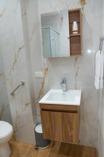 One-Bedroom Apartment image 1