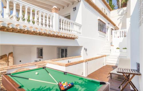 Three-Bedroom Holiday Home  image 6