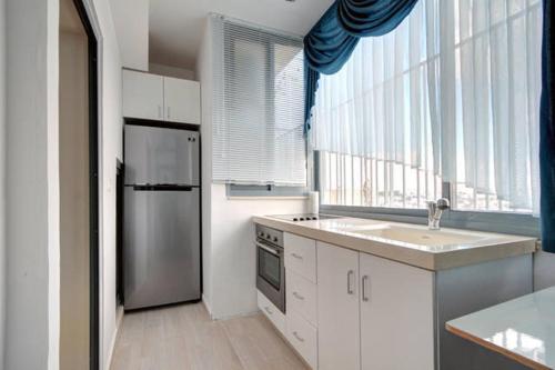 Holyland Apartments in West Mountainside