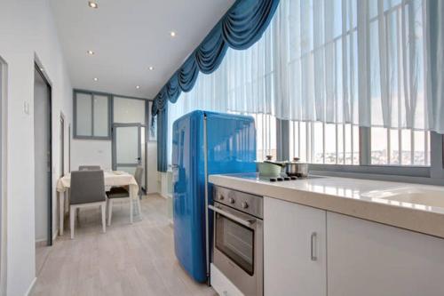 Holyland Apartments in West Mountainside