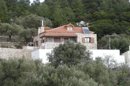 TSAMPIKAS HOUSE Παραδοσιακό Πέτρινο Σπίτι