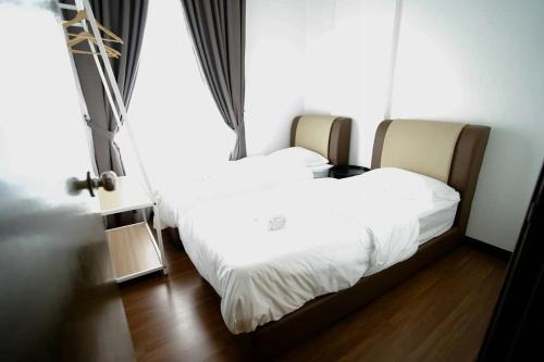 de-Nyony - free water park tickets T&C apply