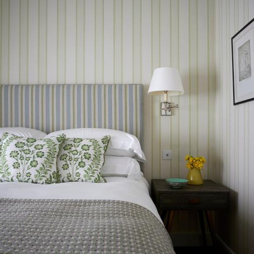 1 double bed