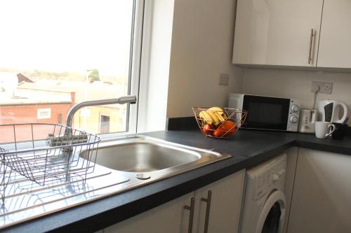 Homely 1Bed Apt with Transport Links to CC