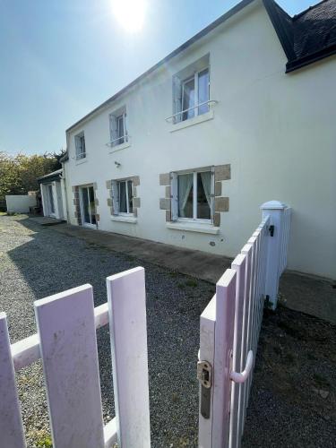 House with 4 bedrooms in Fouesnant with enclosed garden and WiFi 3 km from the beach - main image
