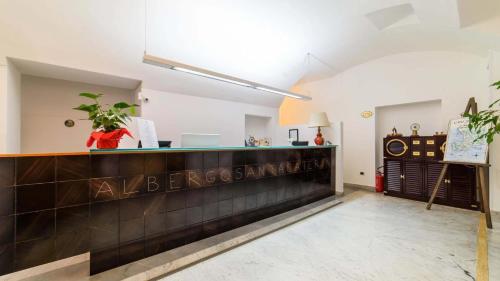Фойє, Hotel Santa Caterina in Centola