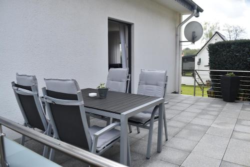 Balcony/terrace, FeWo am Naturschutzgebiet, wohnen wie zuhause in Hiddenhausen