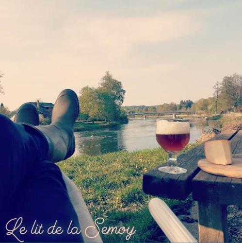 Le lit de la Semoy, Chassepierre - chambre 2 fermée à la location chambre d'hôte Chassepierre