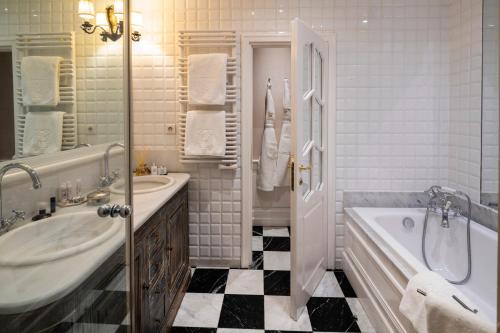 Villa Gallici Hôtel & Spa - image 11