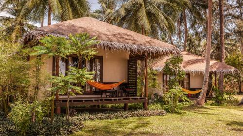 Front Garden Bungalow  image 2