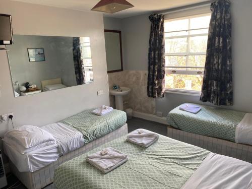 Oakley Hotel by null