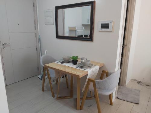 Pasay Staycation with Parking Space in 150 Newport Boulevard near Resort World & NAIA T3, Manila (foto 6)