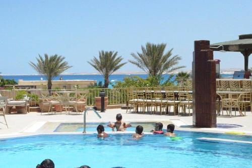 游泳池, Peace spa Hostmark Sidi Henesh in 馬特魯港