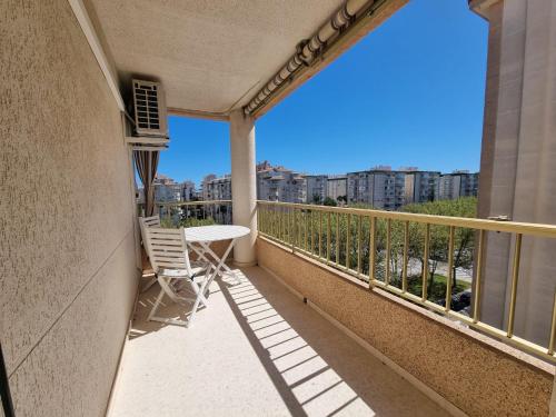 BONITO APARTAMENTO EN PLAYA DE GANDIA