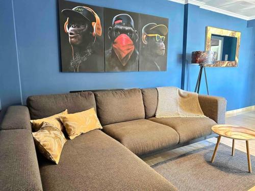 8 min walk to the beach & 10 min walk to Convention Centre !, Барселона