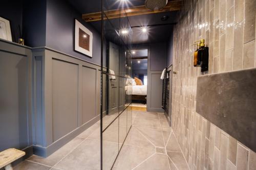 The Silk Rooms, at The Freemasons Inn in 納茨福德