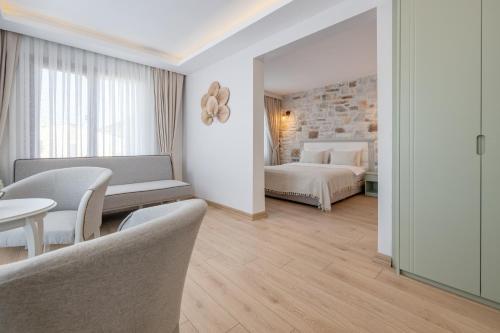 Hanedan Otel in Foca