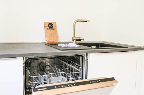 크레펠트 120qm Denkmal Apartment in Krefeld mit Stuck und Garten - BEUYS Apartments - Krefeld 4성급 싱글룸 부대시설