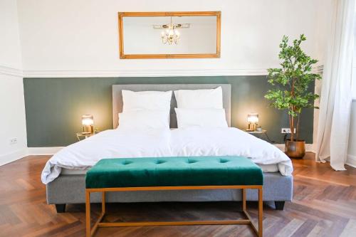 크레펠트 120qm Denkmal Apartment in Krefeld mit Stuck und Garten - BEUYS Apartments - Krefeld 4성급 싱글룸 스위트룸