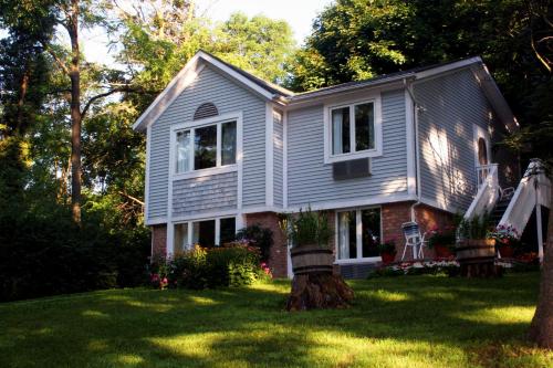 A szálláshely kívülről, Westover Inn in St. Marys (ON)