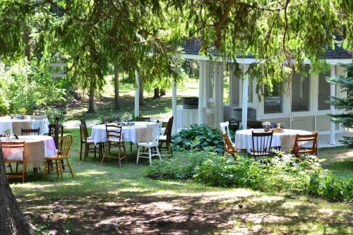 A szálláshely kívülről, Westover Inn in St. Marys (ON)