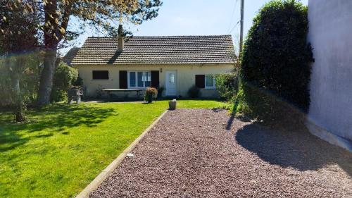 Maison de 2 chambres a Varaville a 400 m de la plage avec jardin clos et wifi - Location saisonnière - Varaville