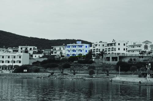  Sunrise Studios in Megalochori