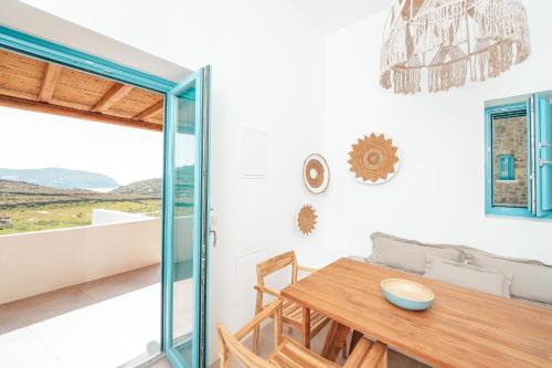 Anemela Suite with Loft image 9
