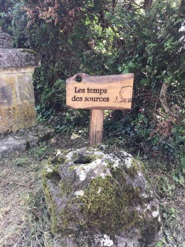 La cabane sur le lac aux Temps des Sources