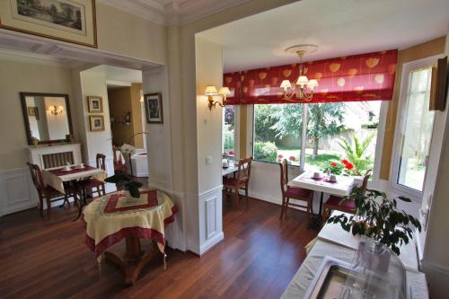 Hotel De La Plage Ouistreham Prix Photos Et Avis