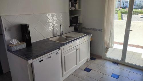 T4 89m2, Cap d'Agde, Secteur Falaise, Vue mer, Clim, 8 pers, WIFI, 100 m plage, Le Cap d'Agde (photo 6)