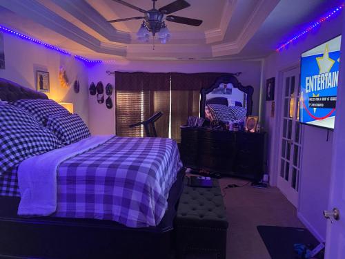 Neat family home near downtown Covington in Covington, USA