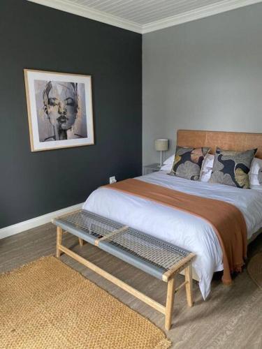 Dam'n Devine, Parys (foto 3)