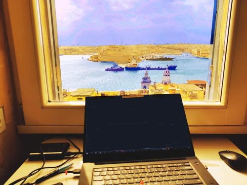 Cove 532 by Savynomad Harbour Residences wow View, La Valletta (foto 4)